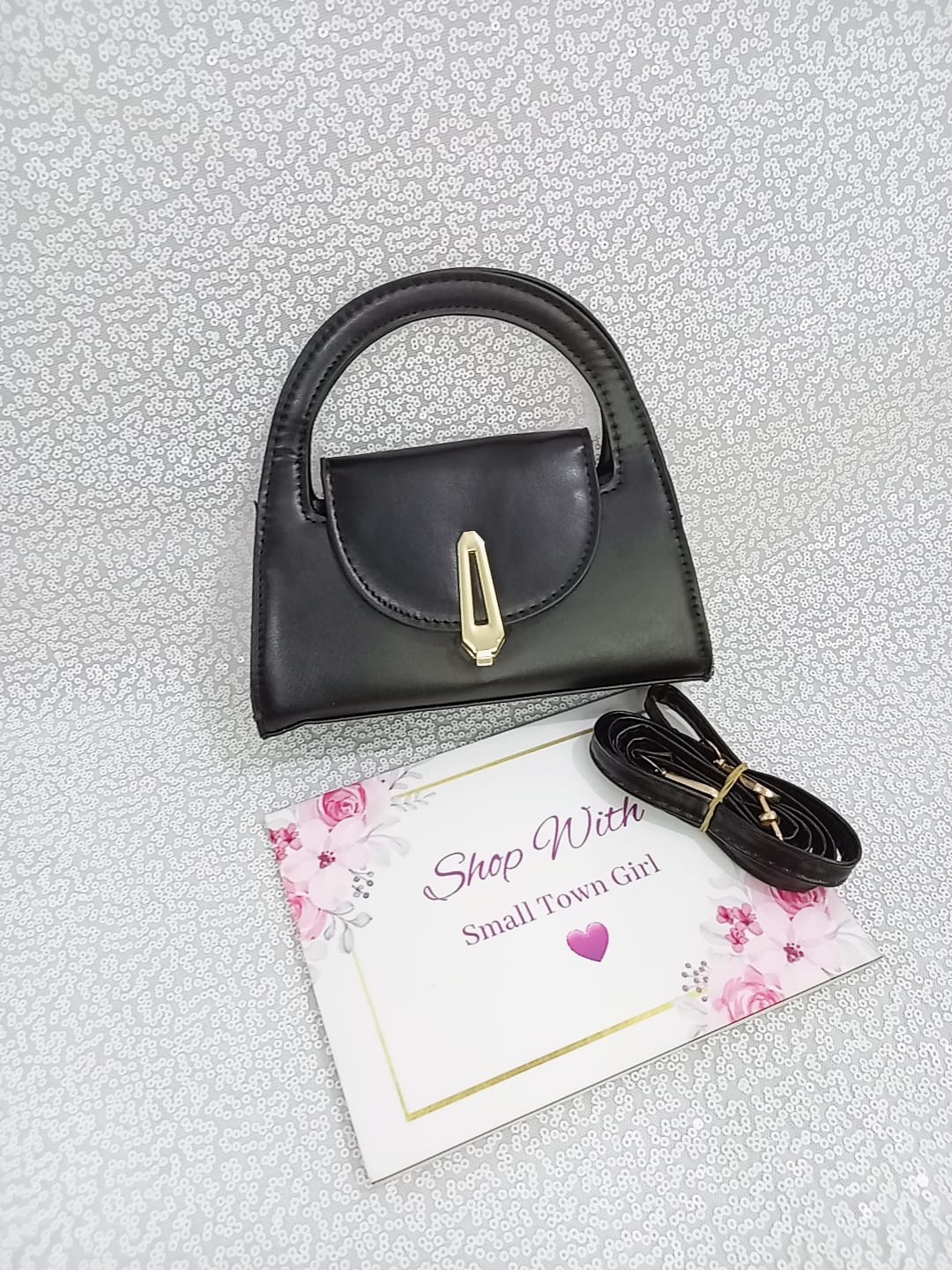 Semi-Circular Bag (B105)
