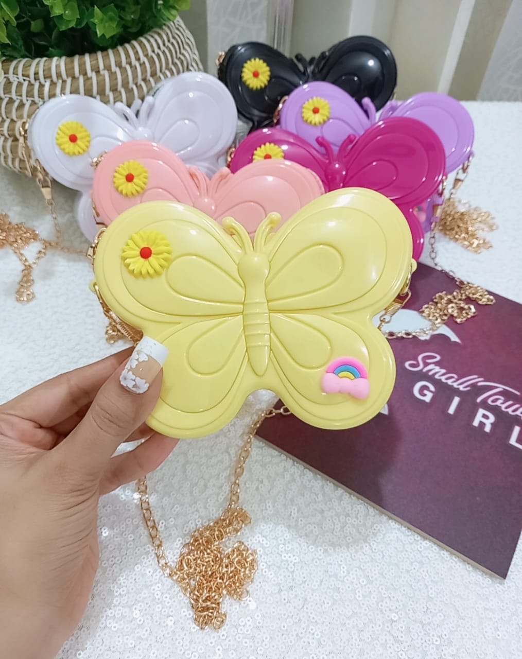 Sparkle Mini Bag for Kids – Cute & Colorful Crossbody (B136)