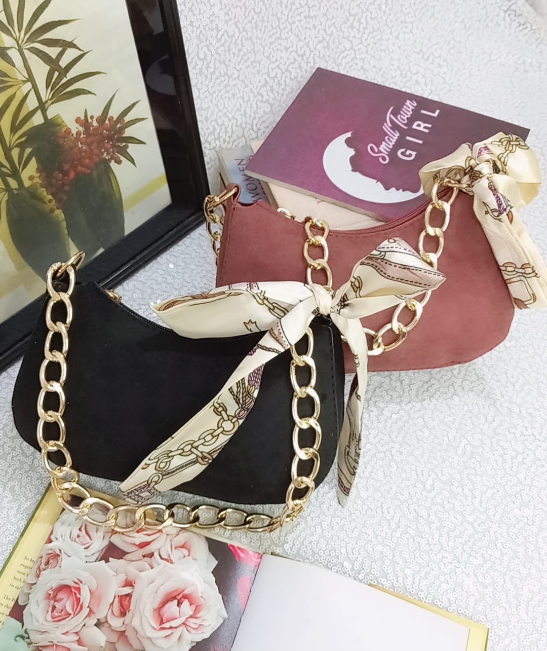 Velvet PU Mini Handbag – Zipper & Metal Strap (B137)