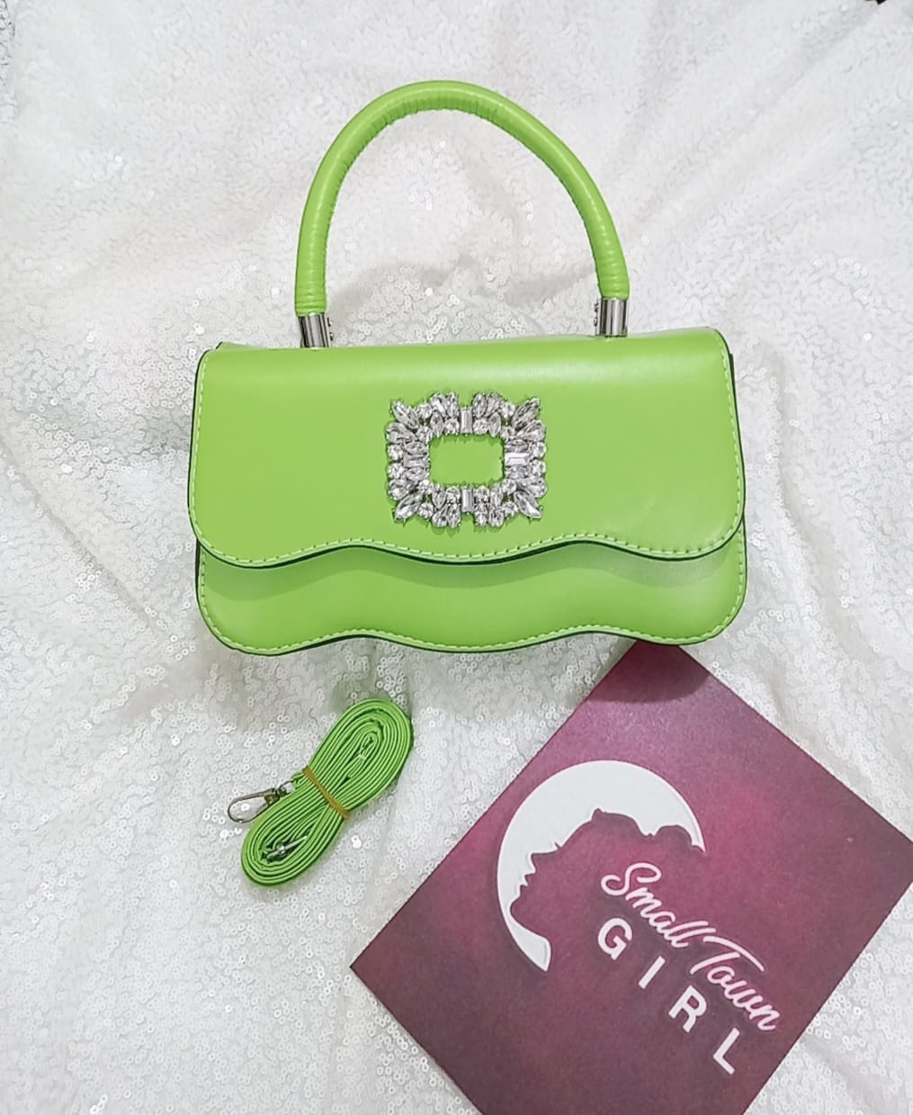 Diamond Shoulders Bag (B104)