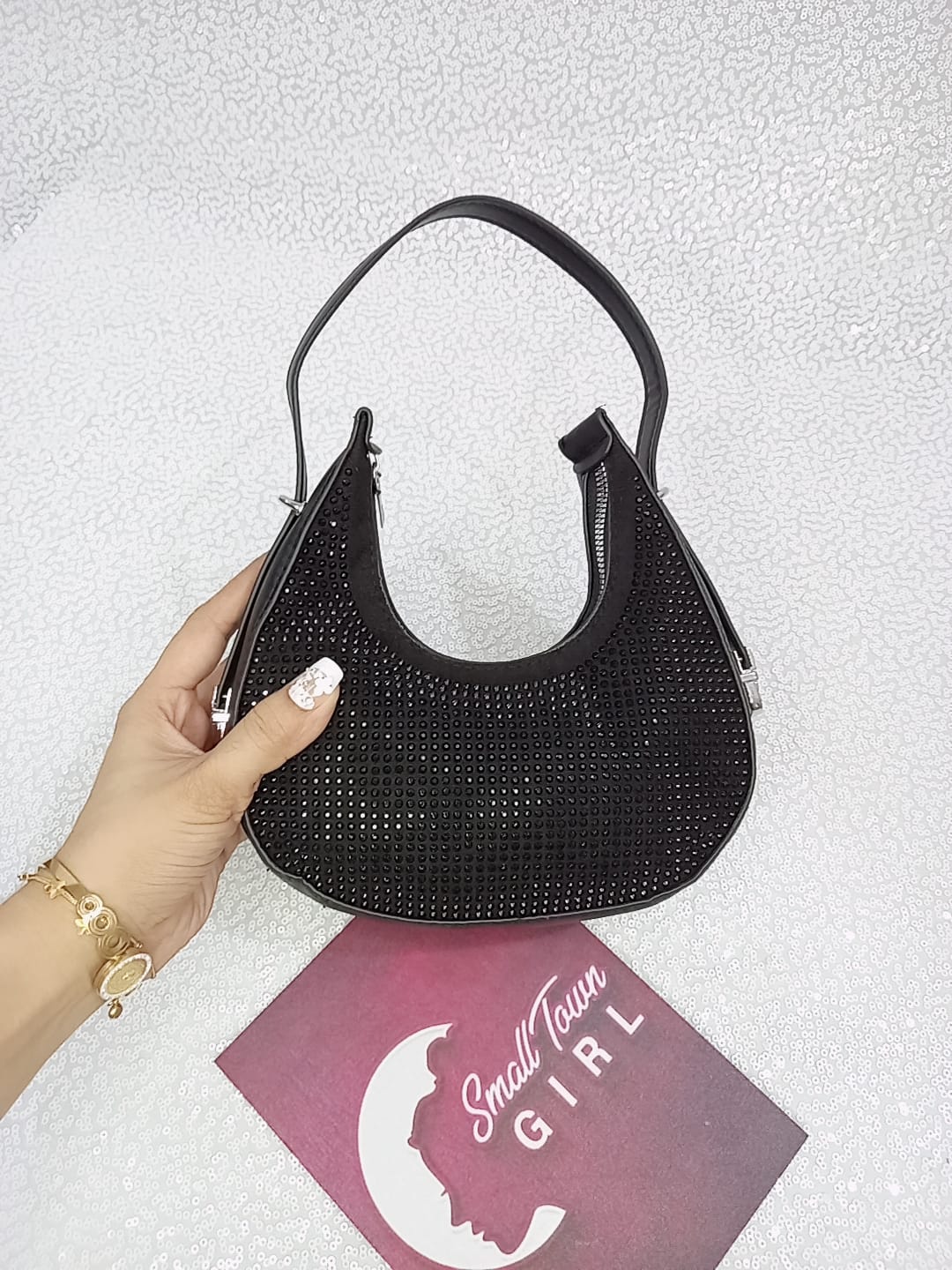 Stone Half-Moon (B128)